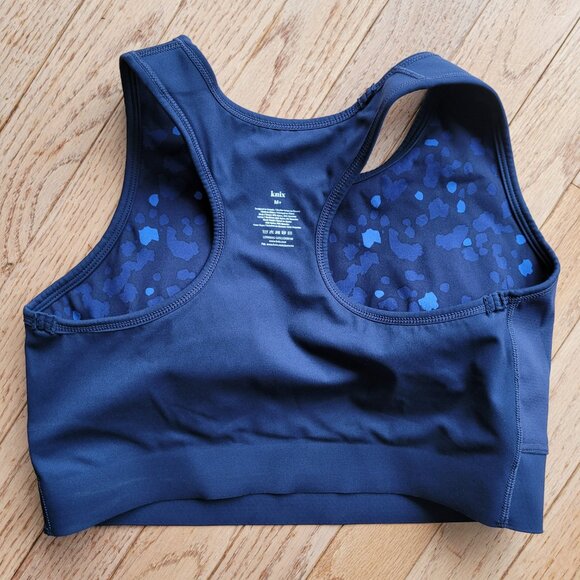 Knix Momenta Racerback Blue Polkadot Sports Bra in Circuit Size M+ - Picture 5 of 10